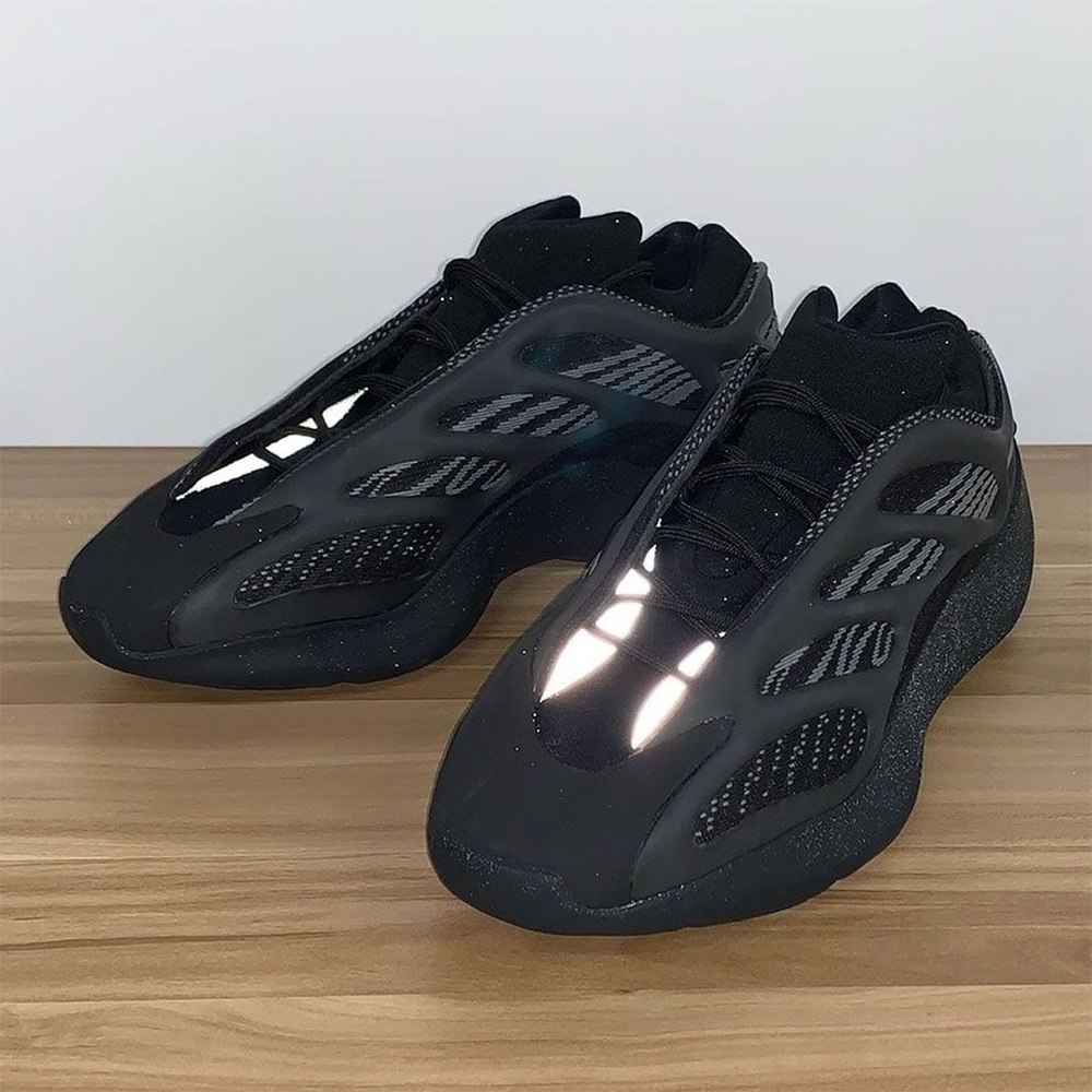Yeezy 700